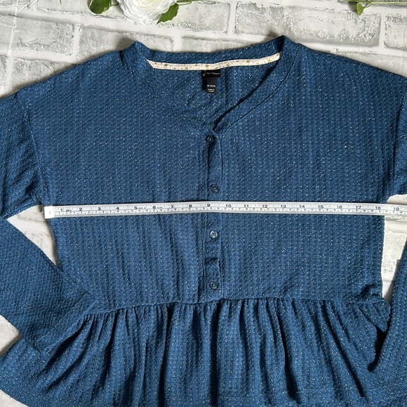 ART CLASS | GIRL'S HENLEY PEPLUM TOP - Picture 3 of 7